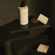 Load image into Gallery viewer, Intercontinental Bal D Afrique Hair Shampoo & Conditioner, with Marigold, Bergamot, Chamomilla, Cyclamen, and Amber, (450ml each)