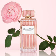 Load image into Gallery viewer, Oscar de la Renta New York Eau de Parfum 3 Piece Gift Set for Women - Perfume Spray 3.4 Fl. Oz, & 1.0 Fl. Oz., and Body Lotion 3.4 Fl. Oz.