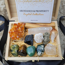 Load image into Gallery viewer, Crystals and Healing Stones Premium Kit Wooden Box - Chakra Stones Healing Crystals Set, Rose Quartz, Amethyst Cluster, Quartz Points, Chakra Pendulum (Abundance and Prosperity Crystal Collection)