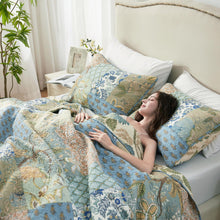 Load image into Gallery viewer, NEWLAKE Quilt Set Queen Size, 100% Cotton Patchwork Green Bohemian Quilt Sets, Reversible Bedspread Lightweight and Breathable for All Seasons, Soft Quilted Bedspread with 2 Pillow Shams