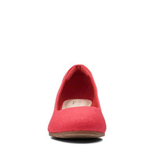 Load image into Gallery viewer, Clarks womens Mallory Luna Closed Wedge Platform, Red Textile, 7 US