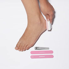 Load image into Gallery viewer, Tweezerman Exclusive Rose Tea Essential Pedicure Kit