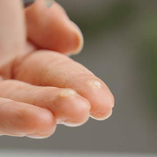 Load image into Gallery viewer, Vitamin C Serum with Vitamin E & Ferulic Acid by Eve Hansen - Natural and Pure Anti Aging Serum that Protects Against Sun Damage and Wrinkles. 1.75 Ounces.