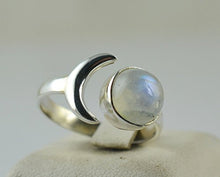 Load image into Gallery viewer, Rainbow Moonstone 925 Sterling Silver Crescent Moon Handmade Women Ring US Size 7.0