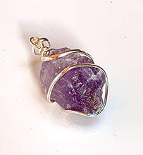 Load image into Gallery viewer, Natural Raw healing Crystals Pendant Chakra healing Gemstone Necklace Calming Love Friendship Life Force Psychic Power Stones (Amethyst)