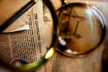 Load image into Gallery viewer, Sherlock Holmes Consulting Detective - The Thames Murders & Other Cases Board Game | Mystery Game for Teens and Adults | Ages 14+ | 1-8 Players | Average Playtime 90 Min. | Made by Space Cowboys