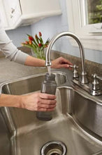 Load image into Gallery viewer, Rubbermaid Reveal Spray Microfiber Floor Mop Cleaning Kit for Laminate & Hardwood Floors, Spray Mop with Reusable Washable Pads, Commercial Mop