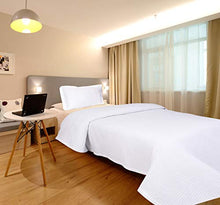 Load image into Gallery viewer, Light & Pro 100% Soft Premium Cotton Thermal Blanket in Waffle Weave- King 102x90 White-Snuggle in These Super Soft,Breathable Cozy Cotton Blankets - Perfect for Layering Any Bed,All Season Blanket