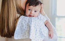 Load image into Gallery viewer, Burt's Bees Baby - 5 Pack of Burp Cloths, 100% Organic Cotton (1 Cloud, 1 Solid Color, 1 Honey Bee Print, 1 Stripe, 1 Alphabet Bee Print, Sky)