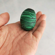 Load image into Gallery viewer, DingSheng 2" Natural Rock Quartz Crystal Skull,Hand Carved Crystal Gemstone Fine Art Sculpture, Reiki Healing Crystal Stone Statue Home Decoration (Malachite)