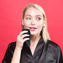 Load image into Gallery viewer, Yes To Tomatoes Charcoal Face Wipes for Clear Skin - Deep Cleaning and Detoxifying Facial Wipes | 30 Count