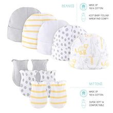 Load image into Gallery viewer, The Peanutshell Newborn Layette Gift Set for Baby Boys or Girls | 23 Piece Gender Neutral Newborn Clothes & Accessories Set | Safari Themed