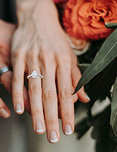 Load image into Gallery viewer, 14K Solid White Gold 3.0 Carat Solitaire CZ Engagement Ring, Size 6