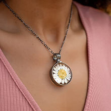Load image into Gallery viewer, Artisan Made, Real Dry Pressed Daisy in Glass Pendant, Handmade Wildflower Jewelry, Boho Necklace April Birth Flower 2559m