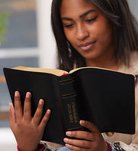 Load image into Gallery viewer, NIV, Chronological Study Bible, Leathersoft, Black, Comfort Print: Holy Bible, New International Version
