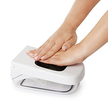 Load image into Gallery viewer, OXO Good Grips Vegetable and Onion Chopper with Easy Pour Opening