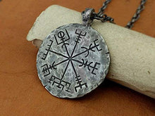 Load image into Gallery viewer, 925 Sterling Silver Viking Compass Vegvisir Pendant Hand Hammered Norse Jewelry Necklace