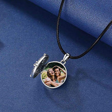 Load image into Gallery viewer, Locket Necklace That Hold Photos, 925 Sterling Silver Compass Locket with Natural Genuine Moonstone, Engraving "Always in my heart" Locket Pendant Necklace, Inspirational Compass Jewelry Moonstone Necklace Gift for Women Teens Daughter
