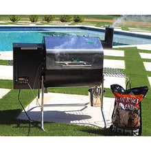 Load image into Gallery viewer, Green Mountain Davy Crockett WiFi Control Portable Wood Pellet Grill
