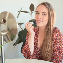 Load image into Gallery viewer, DERMA E Sun Protection Mineral Powder SPF 30 – All Natural Matte Face Powder Sunscreen – Non-Nano Zinc Oxide Powder Mineral Makeup with UVA/UVB Sun Protection, 0.14oz