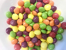 Load image into Gallery viewer, YumEarth Organic Fruit Flavored Giggles Chewy Candy Bites, 10- 0.5 oz. Snack Packs, Allergy Friendly, Gluten Free, Non-GMO, Vegan, No Artificial Flavors or Dyes