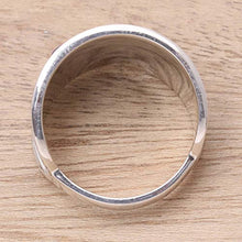 Load image into Gallery viewer, NOVICA Lapis lazuli .925 Sterling Silver Ring 'Antique Elegance'