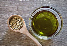 Load image into Gallery viewer, Nutiva Organic Cold-Pressed Unrefined Hemp Oil, 24 Ounce