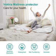 Load image into Gallery viewer, Vekkia Twin Size Bed Cover Premium Terry Cloth Breathable Waterproof Mattress Protector - Machine Washable
