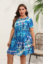 Load image into Gallery viewer, HBEYYTO Summer Dress for Curvy Women 2023 Trendy Plus Size Casual Floral Tiedye Printed Short Sleeve T Shirt Dress with Pockets Blue