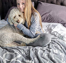 Load image into Gallery viewer, Blankiegram I Love You Throw Blanket The Perfect Caring Gift for Best Friends, Couples & Family (Grey)