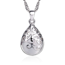 Load image into Gallery viewer, 925 Sterling Silver Moonlight Cat's Eye Pendant.