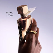 Load image into Gallery viewer, La Vie Est Belle Gold L'Extrait Eau de Parfum - Long Lasting Fragrance with Notes of Iris, Rose &amp; Oud Wood - Woody &amp; Floral Women's Perfume
