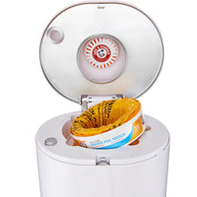 Load image into Gallery viewer, Munchkin A&amp;H Diaper Pail Refill Rings, 4-Pack Holds Up to 1,088 Diapers Total + 50 Diaper Sacks, Lavender Scent, 7-Layer Bags,
