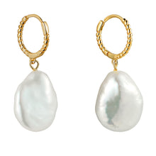 Load image into Gallery viewer, Vitalitti Baroque Pearl Drop Dangle Earrings, Dainty Gold Earrings for Women, Luxury Lustrous Baroque Pearl Jewelry
