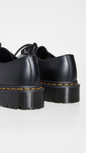 Load image into Gallery viewer, Dr. Martens Unisex 1461 Bex Oxford, Black Smooth, 15 US Women
