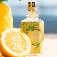 Load image into Gallery viewer, 4711 Remix by 4711 Eau De Cologne Spray (Unisex 2020) 3.4 oz
