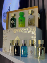 Load image into Gallery viewer, Jo Milano Collectors Edition Set Game of Spades 30 ml x 3 pcs (Emerald, Topaz, Bonus) + 10 ml x 5 pcs (Full House, Wildcard, Royal, Jackpot, Opal)
