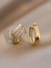 Load image into Gallery viewer, 1 Pair Gold Cubic Zirconia Ring with Cat's Eye Stone - Stylish and Elegant Accessory for Everyday Wear
