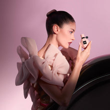 Load image into Gallery viewer, Viktor&amp;Rolf - Flowerbomb Extreme - Eau de Parfum Intense Womens Perfume - Intense &amp; Floral - With Raspberry, Jasmine, Rose, Orange Blossom &amp; Vanilla Bean - 1.7 Fl Oz

