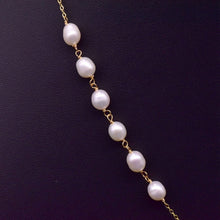 Load image into Gallery viewer, 18K Gold Baroque Pearl Necklace For Women Dainty Simple Leaf Pendant Natural Real Freshwater Pearl Jewelry Wedding Charm Mother Birthday Gifts Bridesmaid Hanging Jewelry (Baroque)
