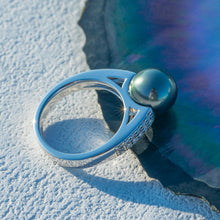 Load image into Gallery viewer, mihiarii Tahitian Black Pearl Anniversary Ring Moissanite Iced Out Sterling Silver S925 Rings Birthday Mothers Day Valentines Day Christmas Gifts for Mom Her Women 7
