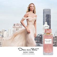 Load image into Gallery viewer, Oscar de la Renta New York Eau de Parfum 3 Piece Gift Set for Women - Perfume Spray 3.4 Fl. Oz, &amp; 1.0 Fl. Oz., and Body Lotion 3.4 Fl. Oz.

