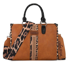 Load image into Gallery viewer, Wrangler Tote Bag for Women Western Purse Woven Shoulder Bag Top-Handle Animal Print Handbags WG83G-8260BR
