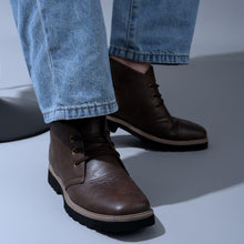 Load image into Gallery viewer, WINBIRD Brown Chukka Boots Men's Lightweight Square Toe Lace Up Desert Ankle Boots Causal Dress Boots for Men Western Cowboy Boots with Memry Foam Y6088-CF-7.5
