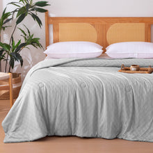 Load image into Gallery viewer, Amazon Basics Cooling Comforter, Soft Lightweight Waffle Weave Blanket for Hot Sleepers, Summer &amp; All Season Bedding to Keep Cool for Night Sweats, 106"x90", King, Gray
