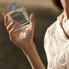 Load image into Gallery viewer, RALPH LAUREN FRAGRANCES Romance - Eau de Parfum - Women's Perfume - Floral &amp; Woody - With Rose, Jasmine, and Berries - Medium Intensity - 3.4 Fl Oz
