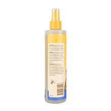 Load image into Gallery viewer, Burt's Bees for Dogs Natural Itch Soothing Spray with Honeysuckle | Best Anti-Itch Spray for Dogs With Itchy Skin | Cruelty Free, Sulfate &amp; Paraben Free, pH Balanced for Dogs - Made in the USA, 10 Oz
