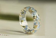 Load image into Gallery viewer, Forget-Me-Not Resin Ring With Pressed Flowers and Gold Flakes
