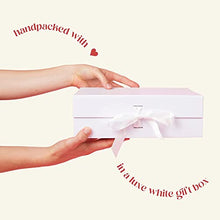 Load image into Gallery viewer, Unboxme Heal Gift Box For Women and Men, Get Well Soon Care Package For Her or Him, Thinking Of You, Sympathy, Birthday Gift, Cheer Up, Tea Care Package ("Sending Hugs" Card)
