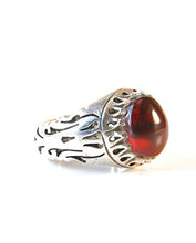 Load image into Gallery viewer, Yemeni Aqeeq Ring Men | Dark Red Kabadi Aqeeq | AlAliGems | Silver Ring Size 10
